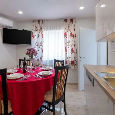 Holiday home Vesna